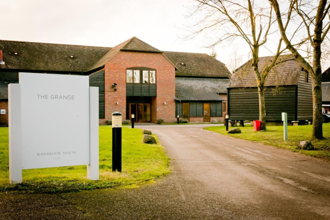 The Grange On Warbrook Estate Hotell Hook  Eksteriør bilde